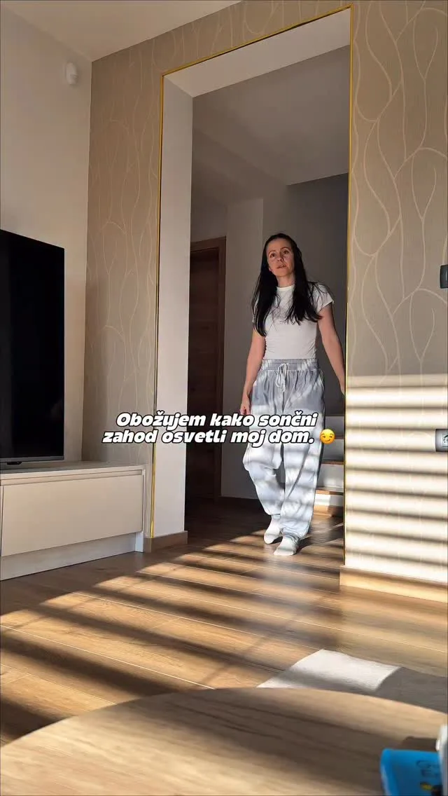 🙈😂 Od daleč zgleda fuul lepo. 🥰 #goldenhour